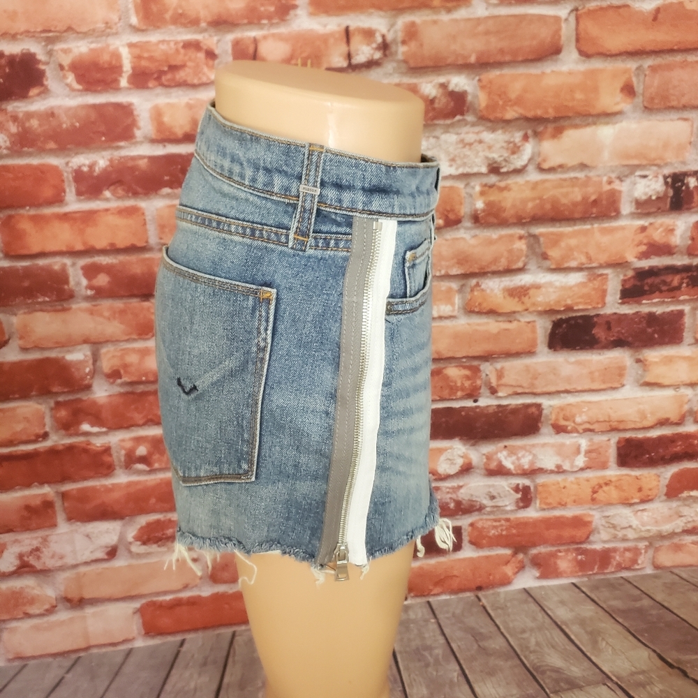 Hudson Gemma Side Zipper Shorts 28 NWT - Picture 6 of 6